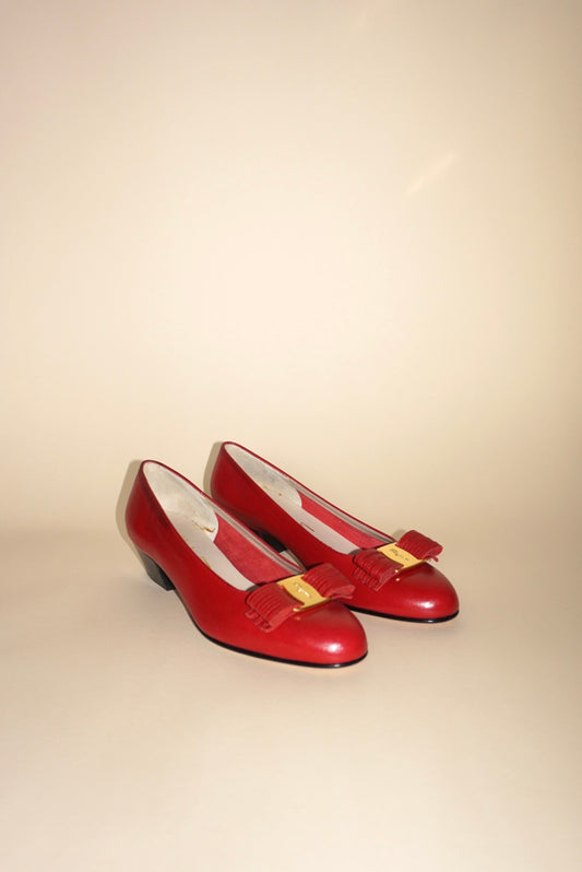 “Salvatore Ferragamo” "Vara" Red Heels NWT - Size 5.5