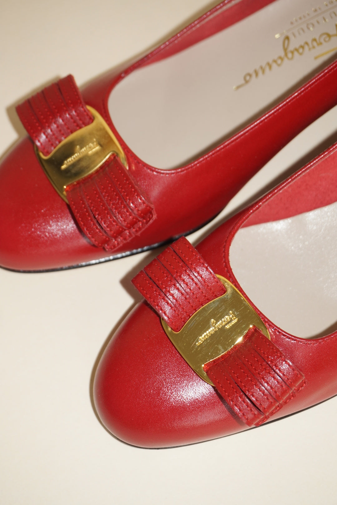 “Salvatore Ferragamo” "Vara" Red Heels NWT - Size 5.5