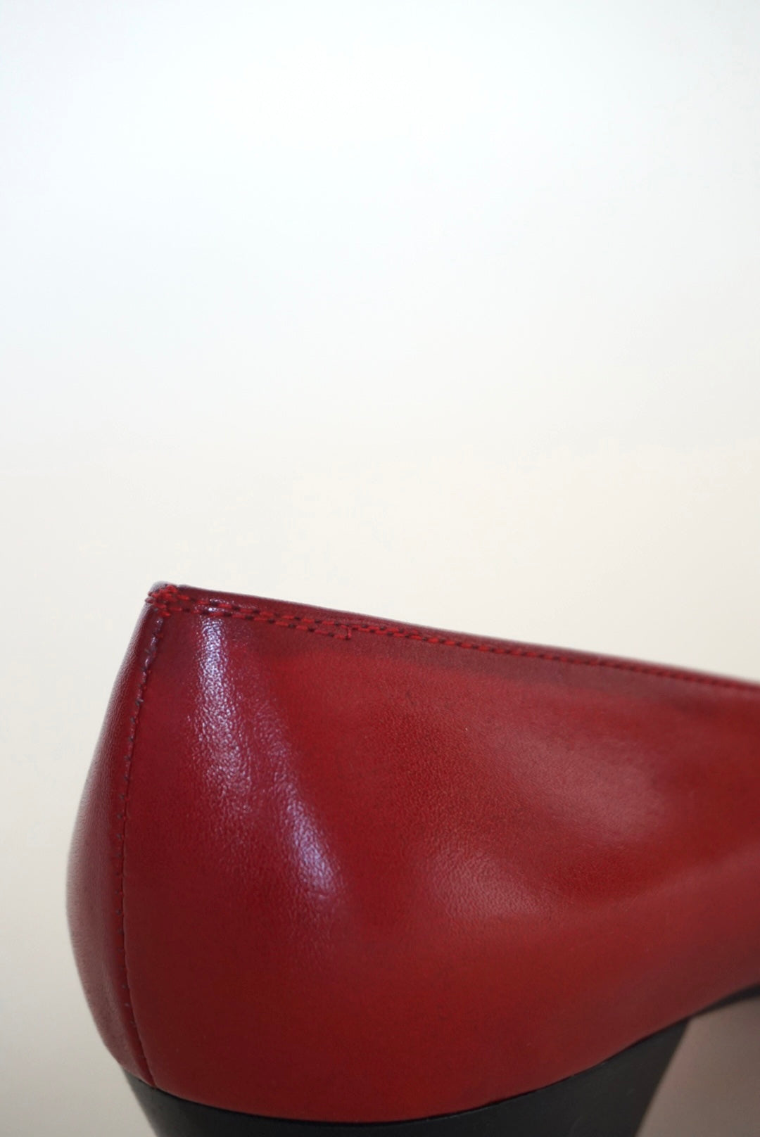“Salvatore Ferragamo” "Vara" Red Heels NWT - Size 5.5