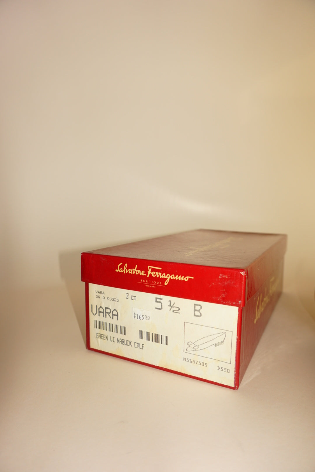 “Salvatore Ferragamo” "Vara" Red Heels NWT - Size 5.5