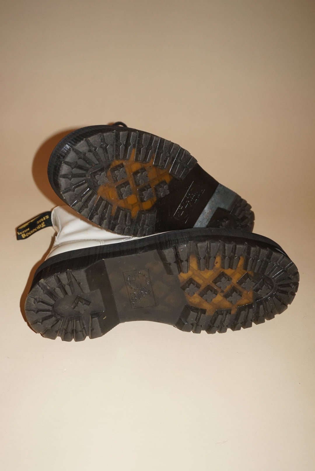 "Doc Martens" White "Jadon" 8 Eye Platform Boots - Size 7 Womens