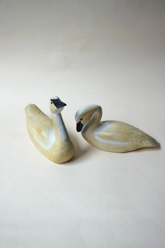 Vintage Primitive Folk Art Wood White Pair Hand-Carved Swan Decoy Sculptures Set (2)