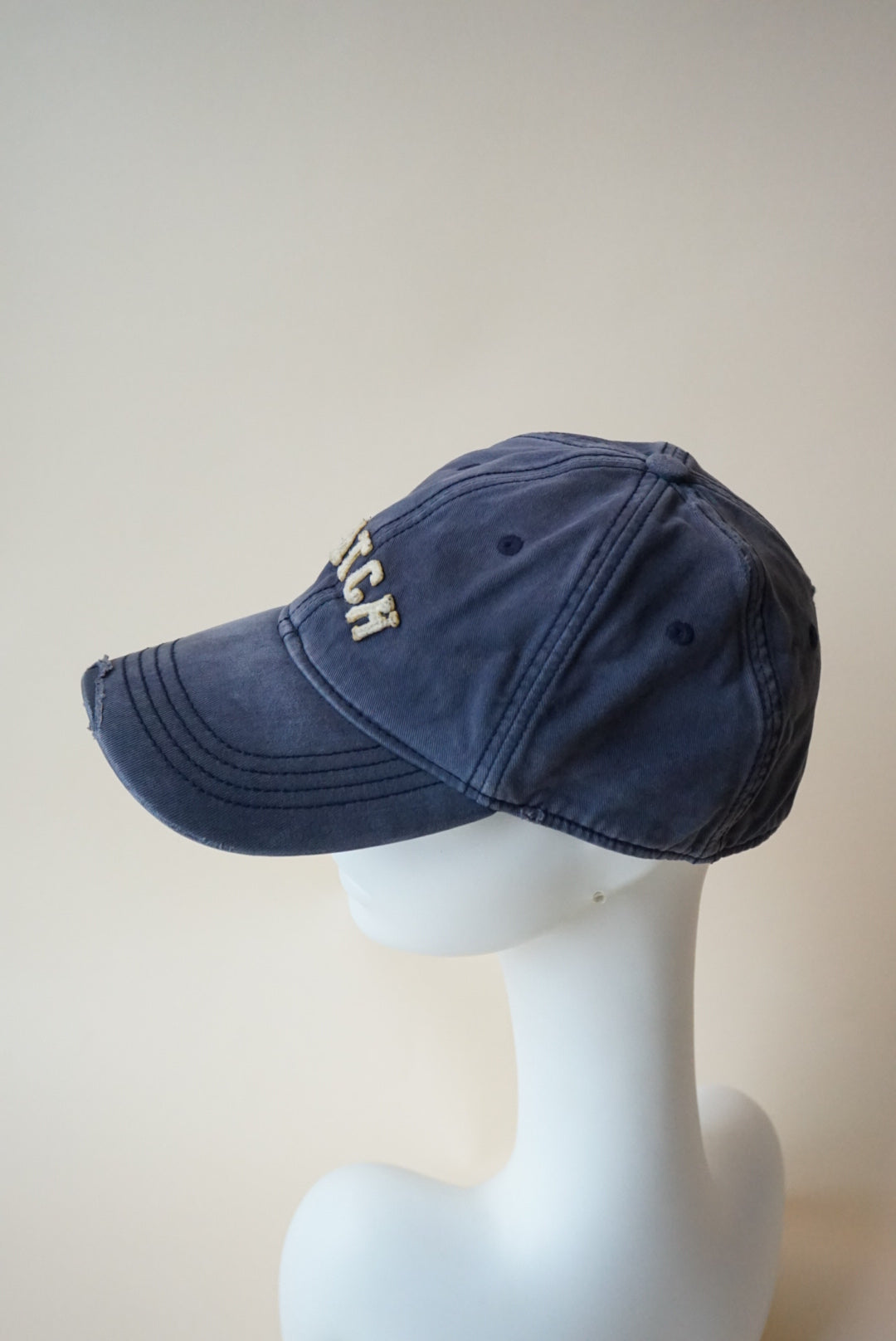 "Abercrombie & Fitch" Y2K Logo Distressed Blue Baseball Cap - L / XL