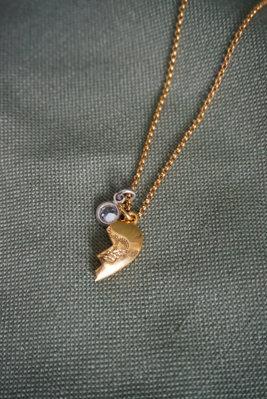 Juicy Couture Y2K Gold Half Heart Pendant Necklace