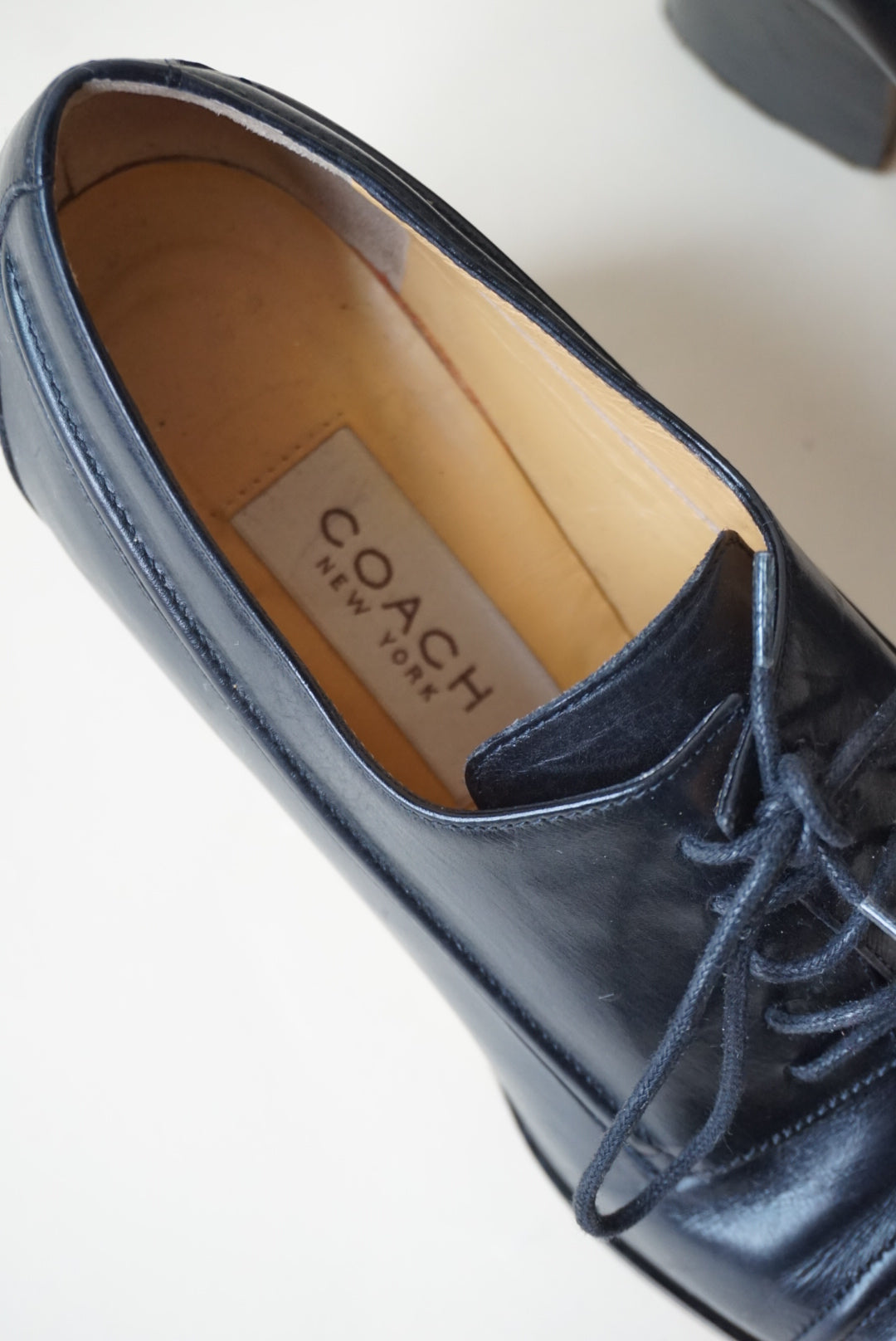 "Coach" Black Leather Oxford Cap Toe Lace Up Heel Pump - Size 6.5