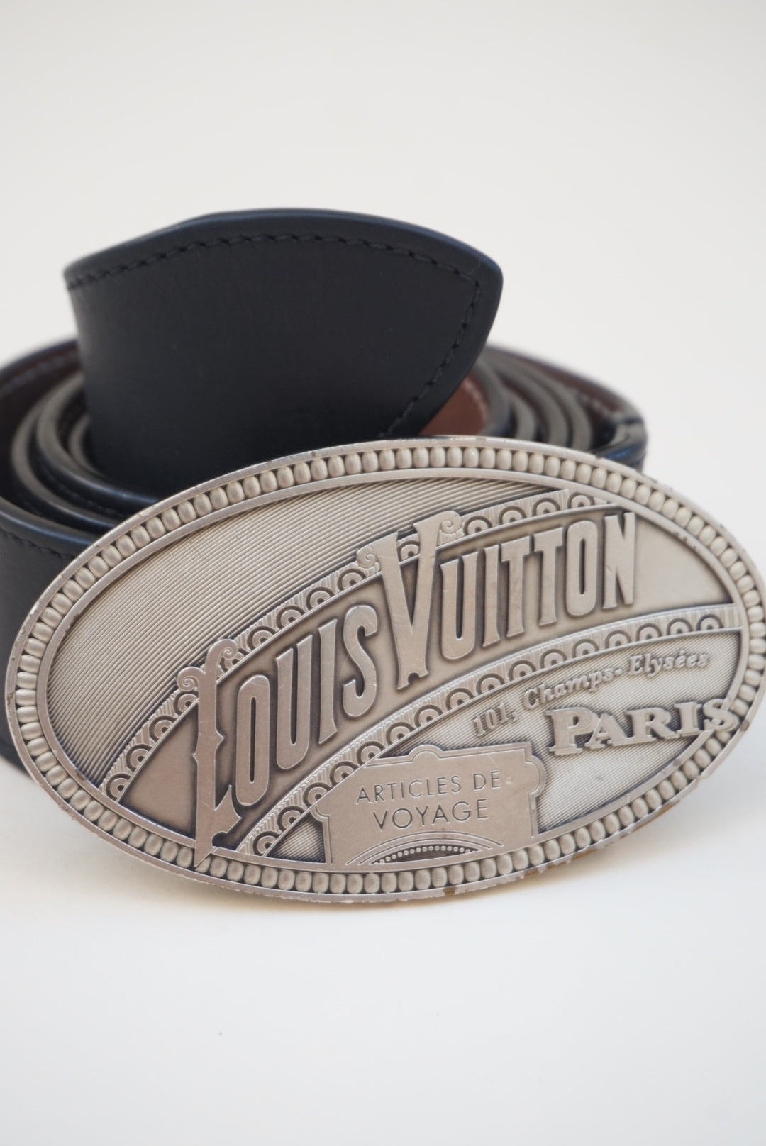 “Louis Vuitton” 2010 El Dorado Oval Buckle Leather Belt