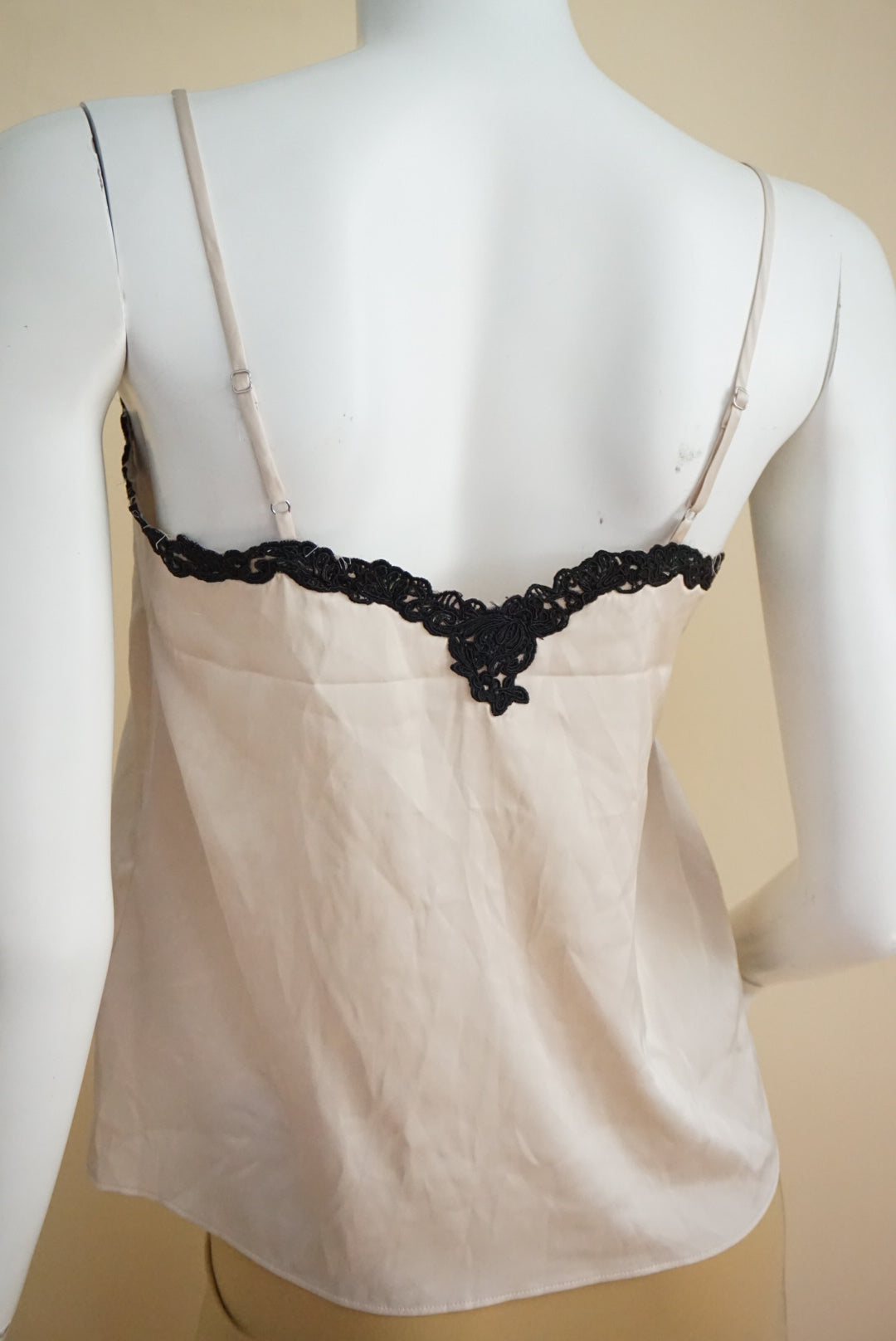 Express Downtown Cami Beige / Black Lace Applique Tank - Size XS