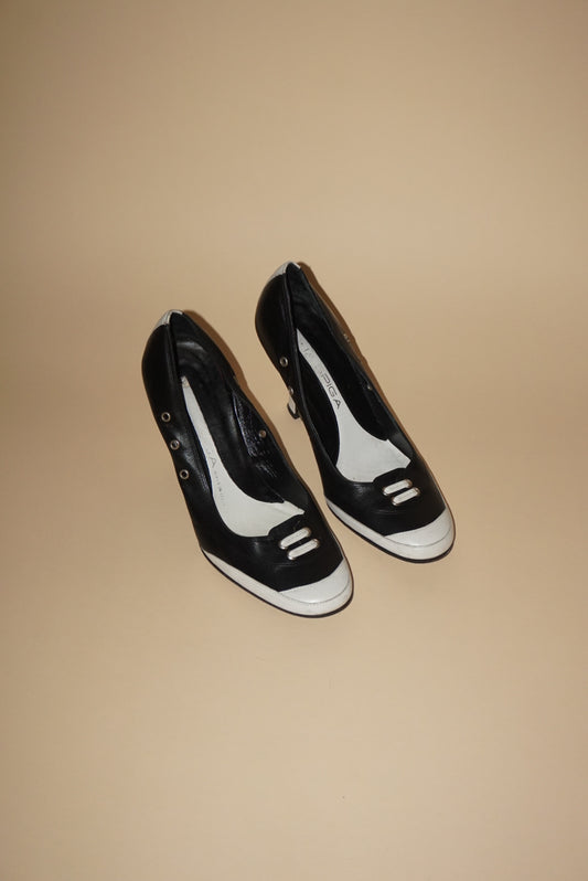 Via Spiga Y2K Vintage Black/White Sneaker Style Retro Pumps - Size 6.5