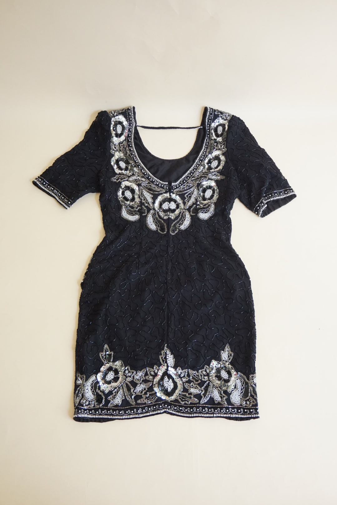 Laurence Kazar Vintage Petite Black/ White Beaded Open Back Cocktail Silk Dress - Size PS