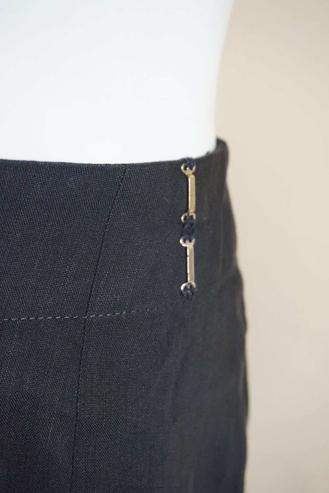 Banana Republic 90s Vintage Black Linen Wrap Skirt