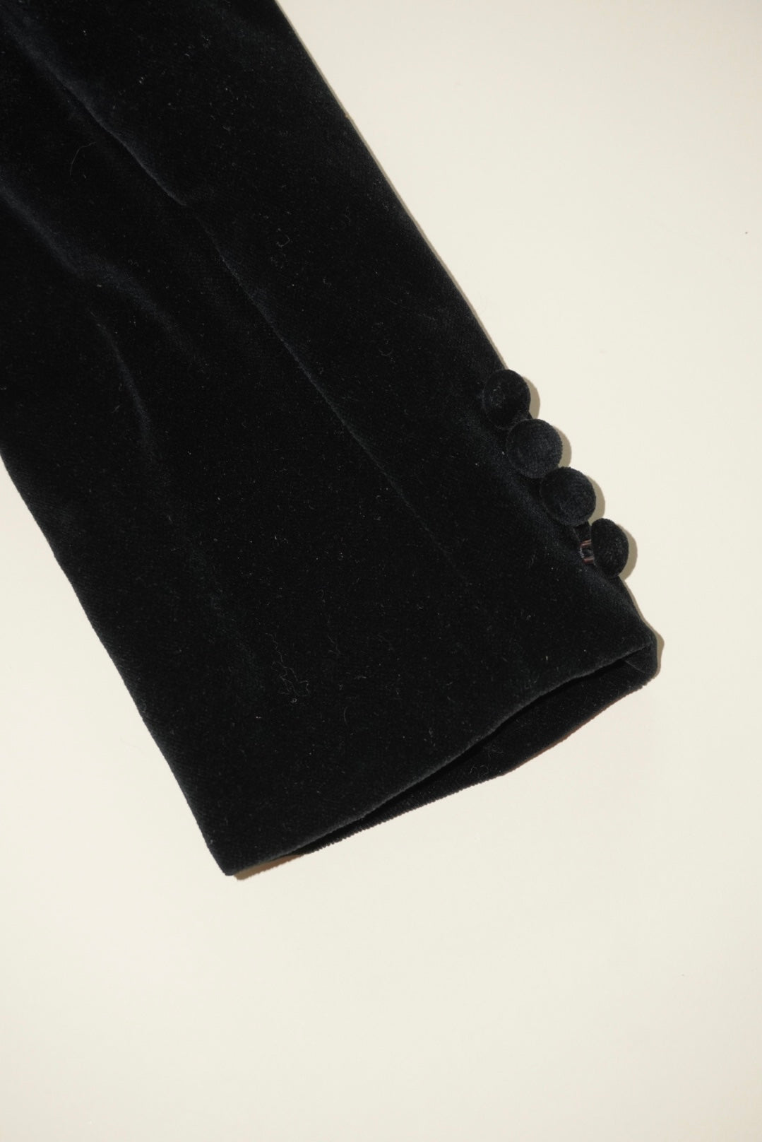 Pierre Cardin Vintage Victorian Style Cotton Black Velvet Collarless Blazer - Size 8