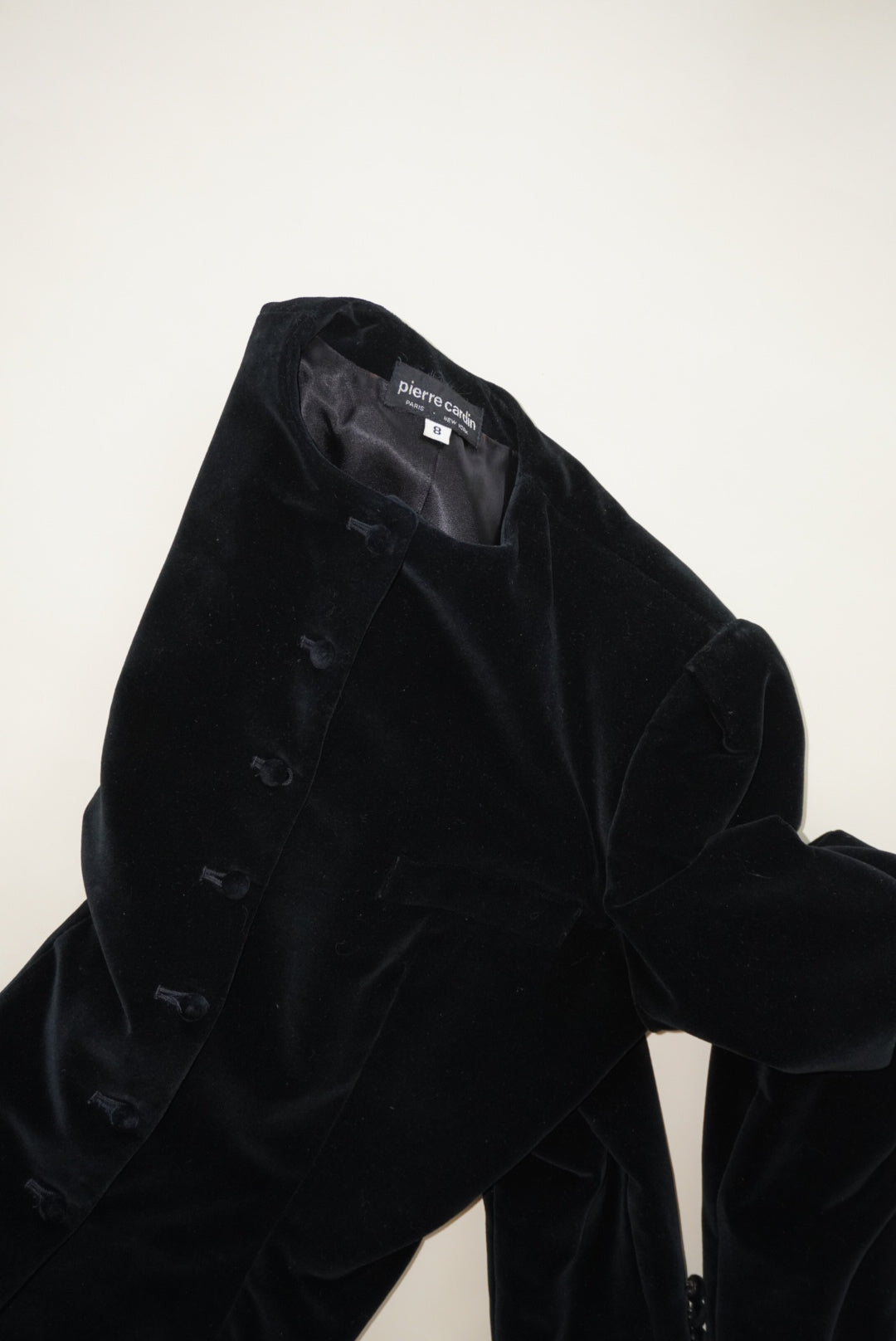 Pierre Cardin Vintage Victorian Style Cotton Black Velvet Collarless Blazer - Size 8