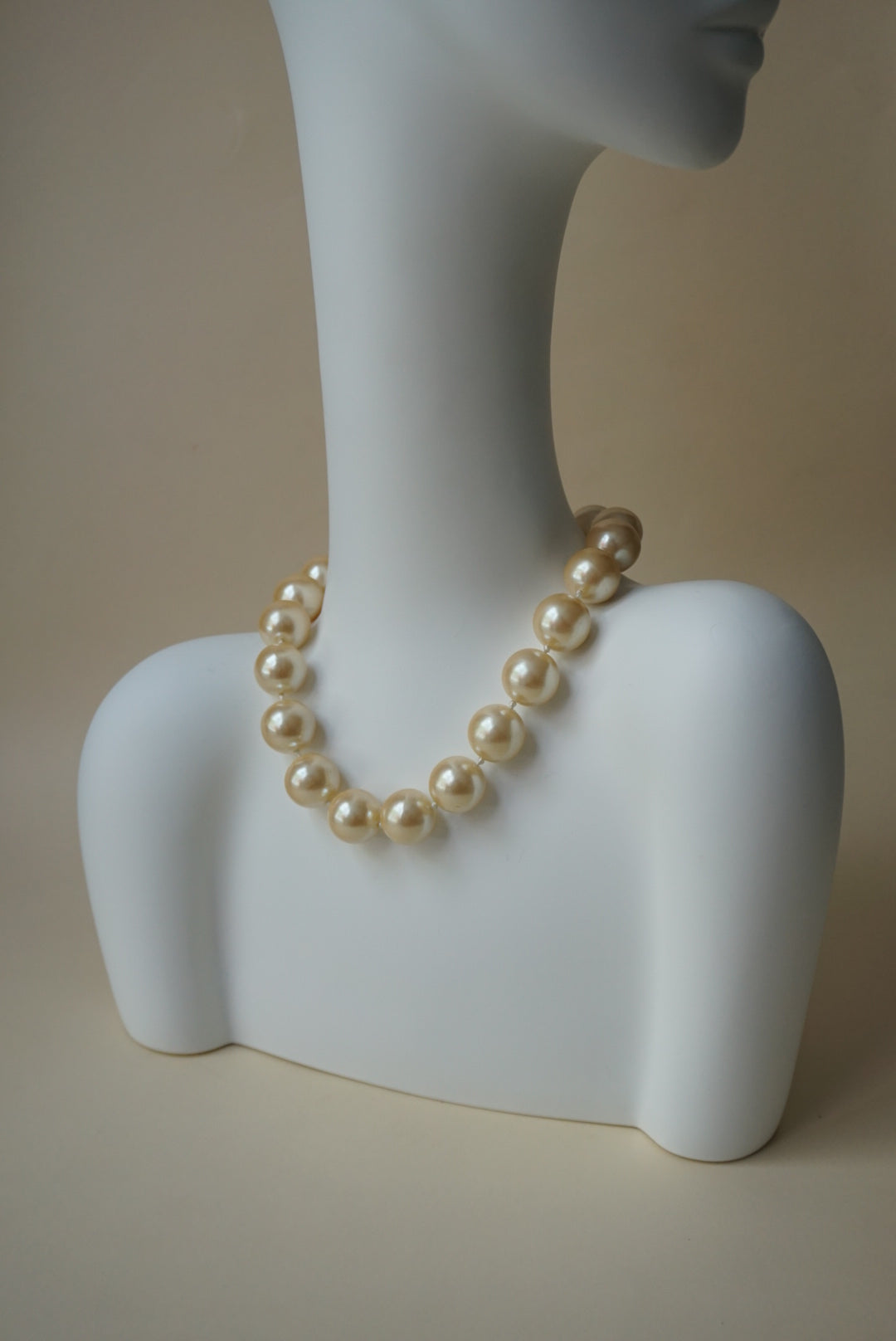 Vintage Faux Pearl Costume Necklace