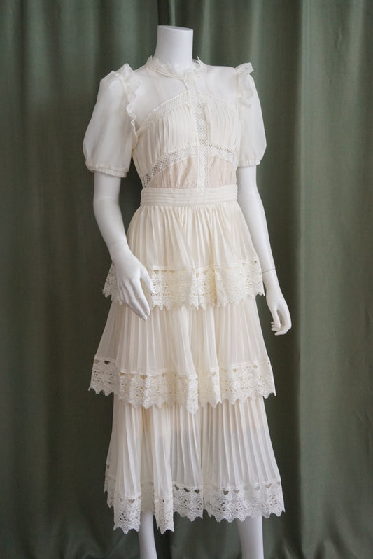 Victorian Lace "Vintage Style" Tiered Filly Mock Neck Maxi Dress - Size Large